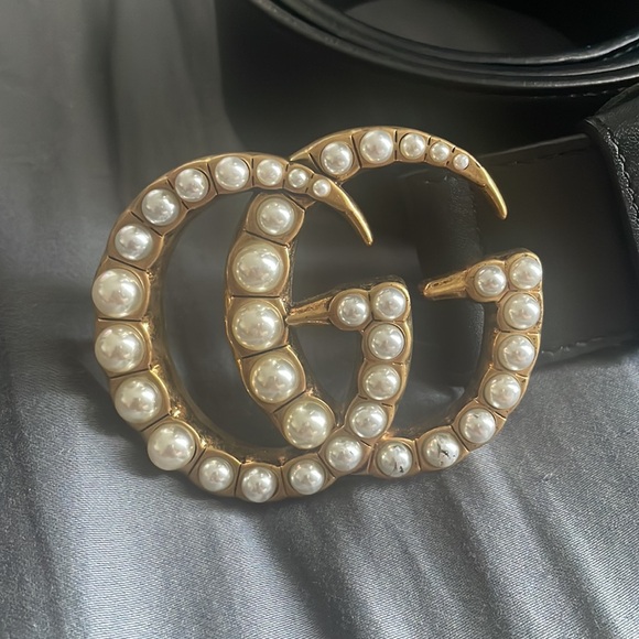 Authentic Pearl studded Gucci belt - Picture 2 of 3